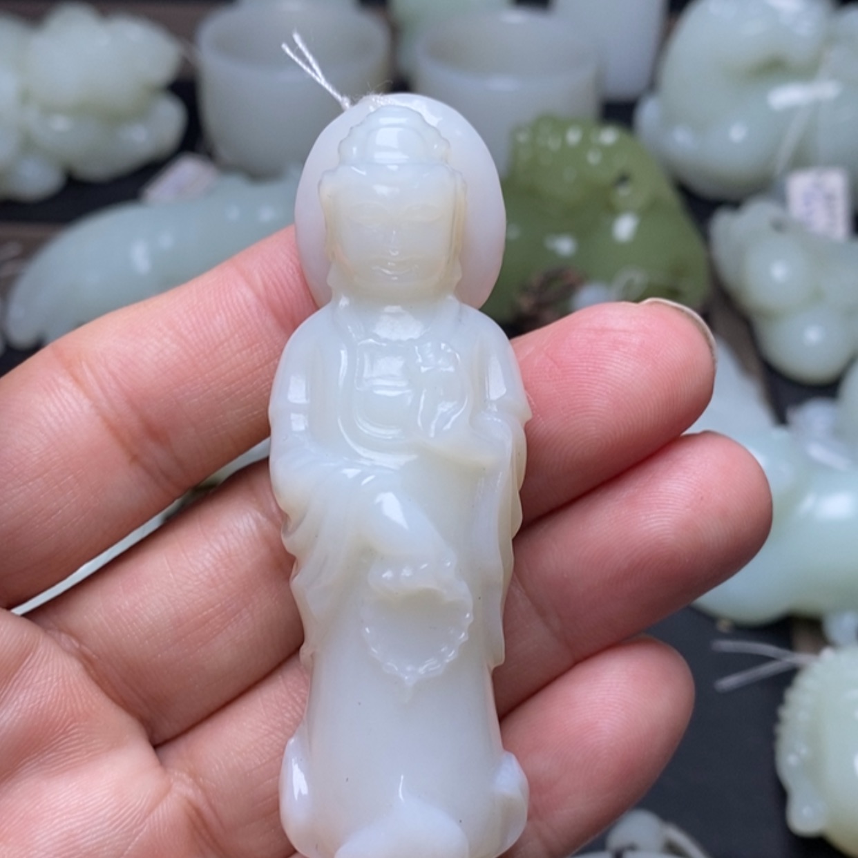 【闪购商品】颈饰未镶嵌和田玉（糖玉）