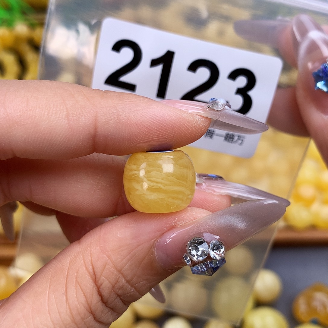 未镶嵌琥珀珠宝奇石14:9，全