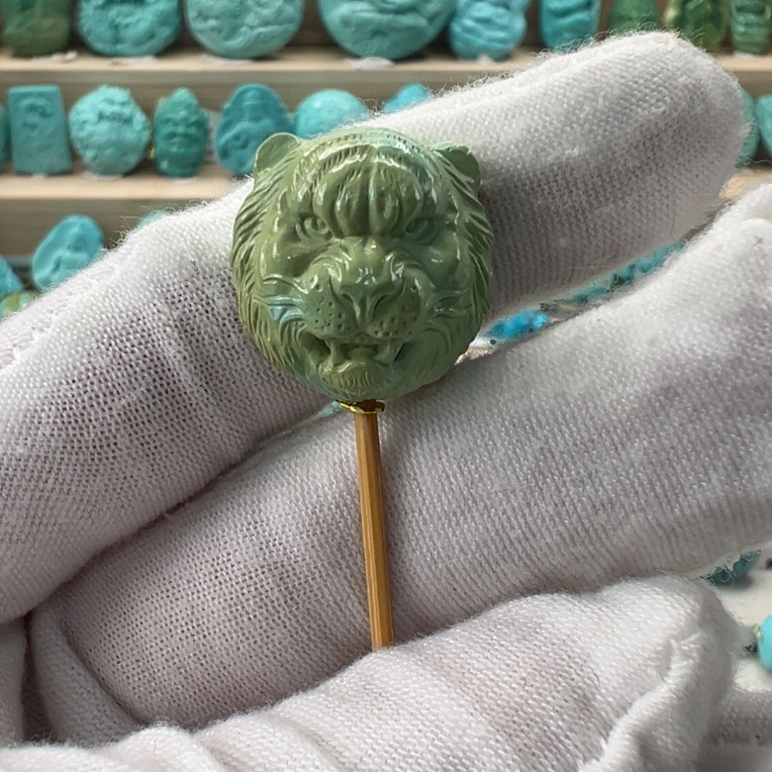 未镶嵌绿松石虎头17.6mm