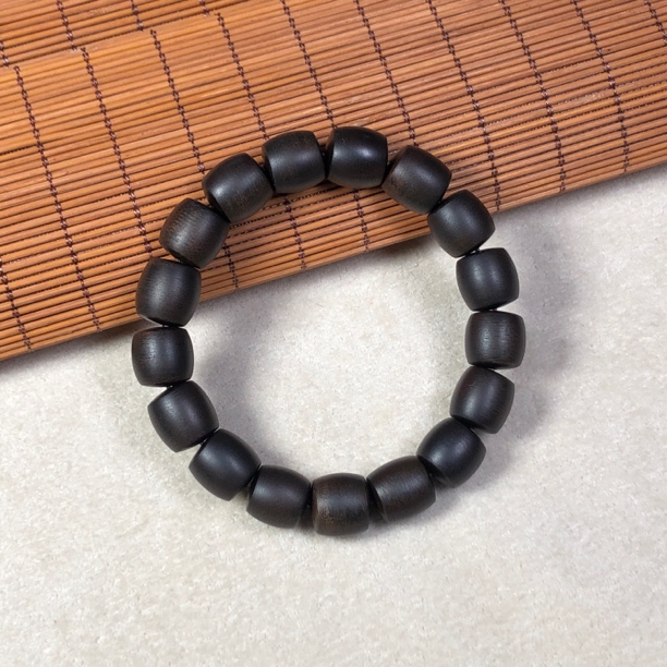 越南芽庄白奇楠玉化沉水老料1.2桶沉香手串