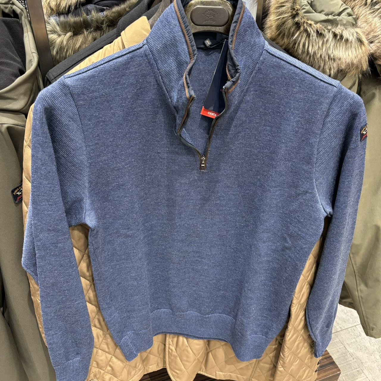 保鲨 不退换  特价衬衫领拼接麂皮毛衣　下单联系客服