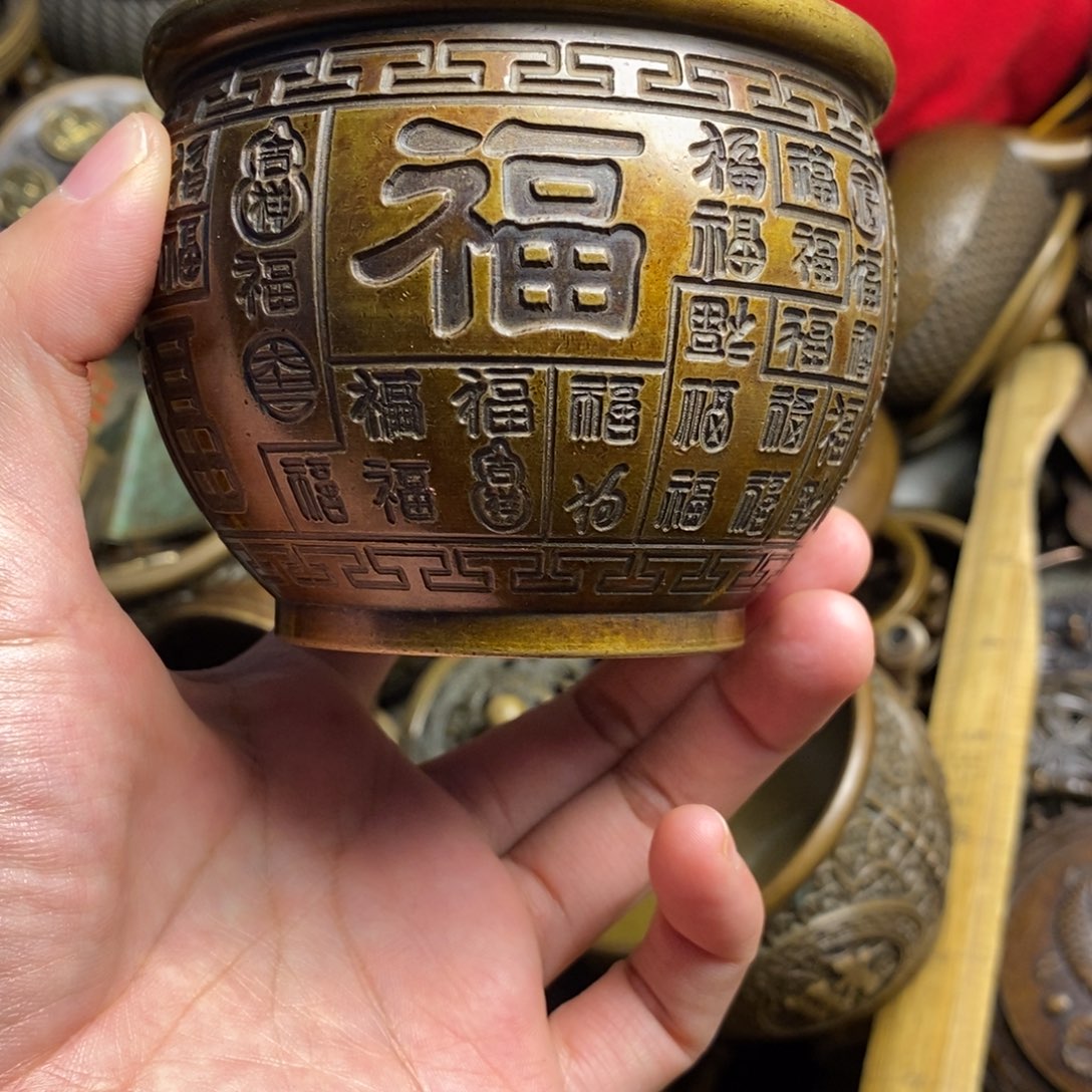 精美铜器做工精良