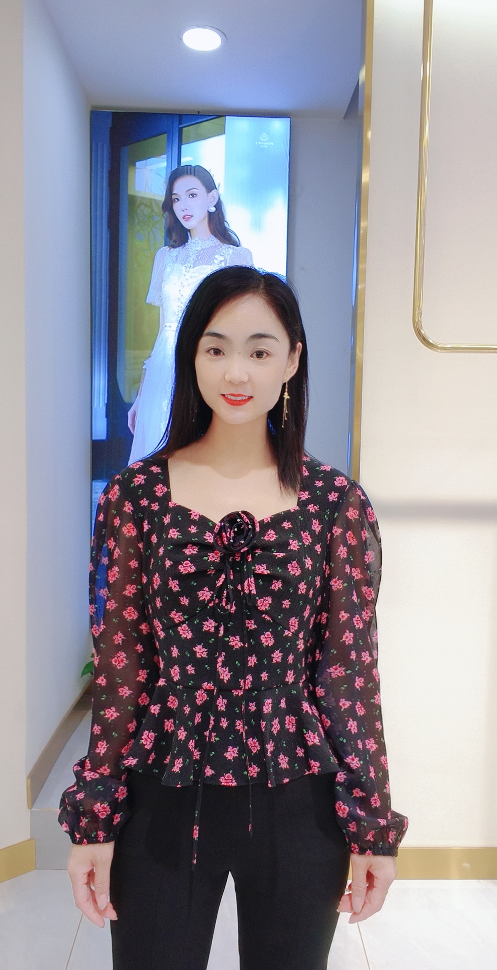 珈姿莱尔碎花小衫