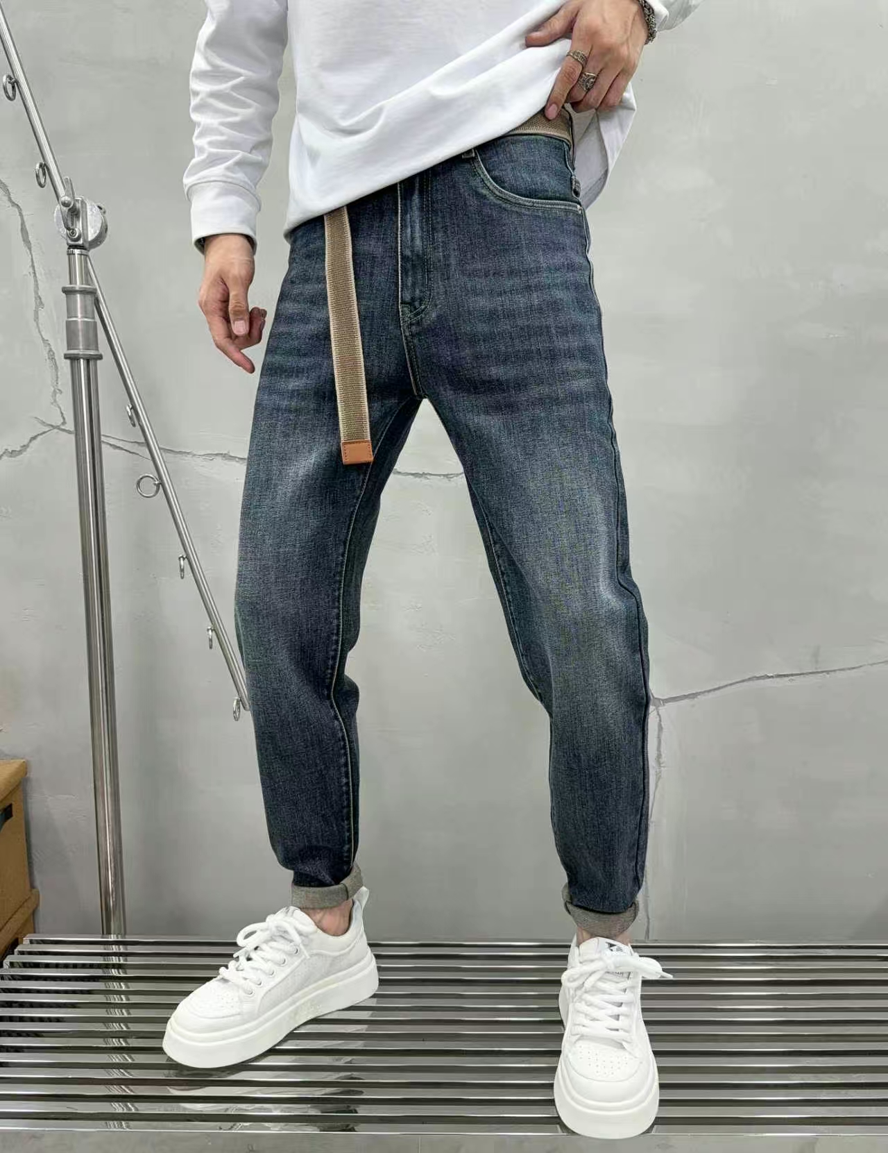 零度之巅2025秋季新款男装牛仔裤水洗棉修身小直筒男裤9813