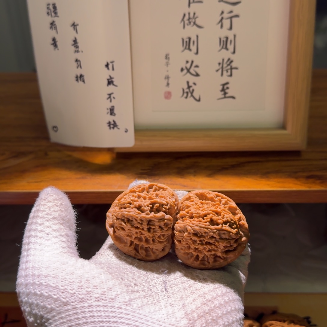 文玩核桃吊坠41三角南疆