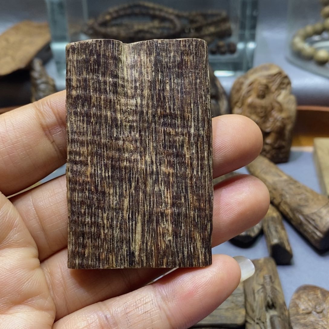 沉香木吊坠马泥涝沉香