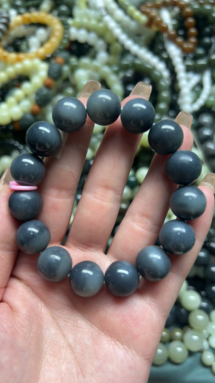 和田玉未镶嵌时尚