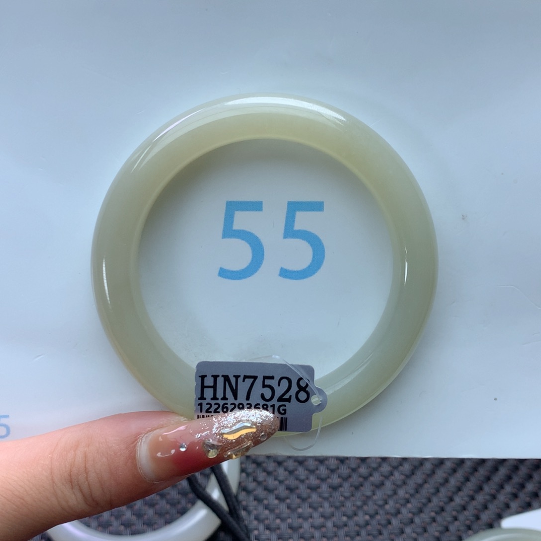 和田玉手镯未镶嵌天*晴