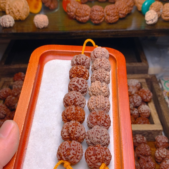 金刚菩提吊坠蜂王原皮原色有色差