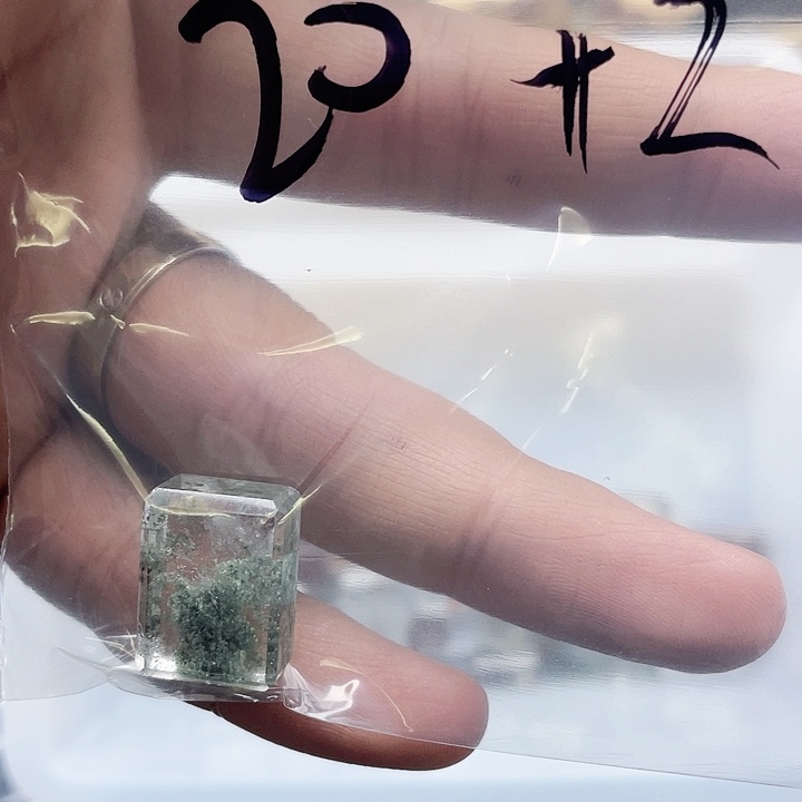 水晶手链未镶嵌罐*鱼打孔