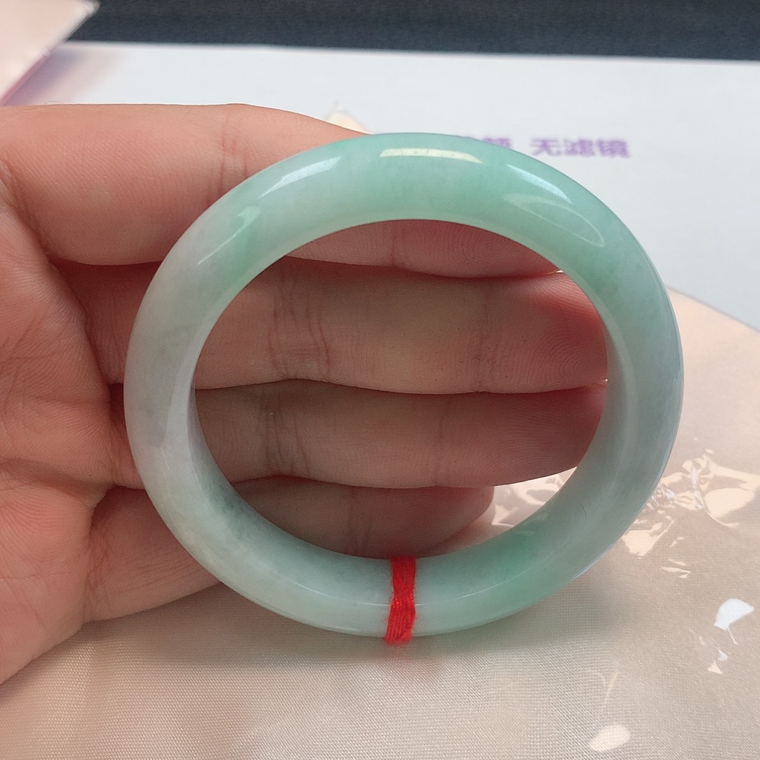 翡翠手镯未镶嵌318号