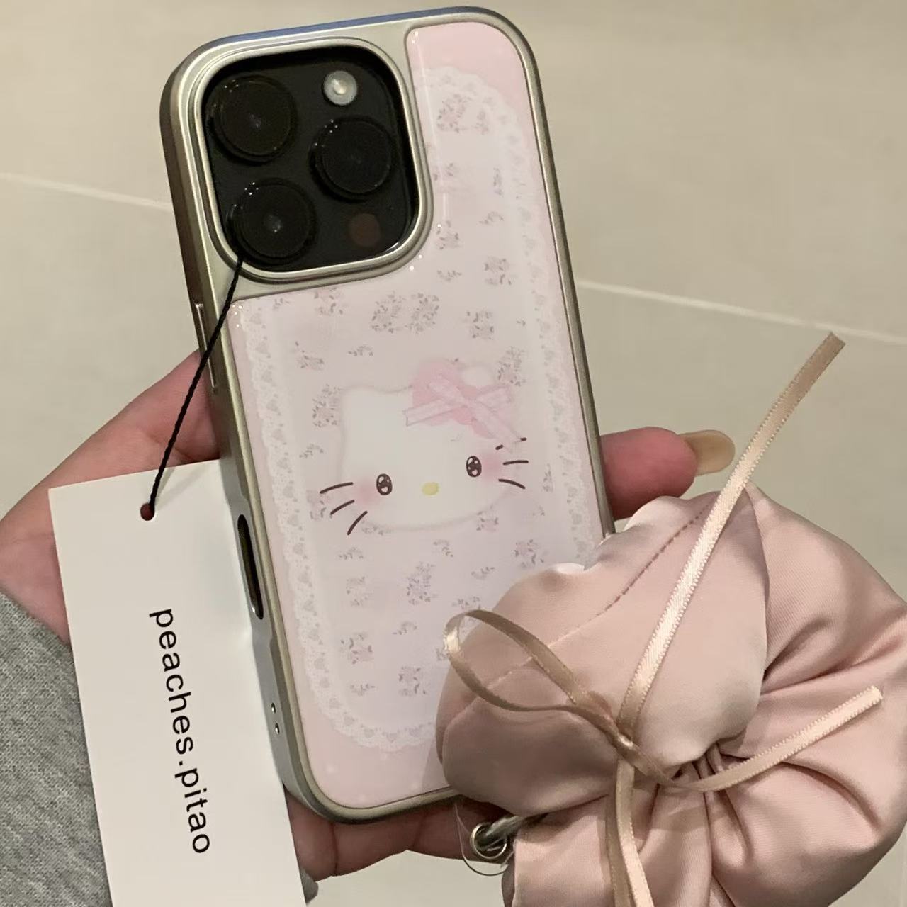 银边滴胶粉底蕾丝粉花kt大头适用iPhone17promax手机壳苹果16/15/