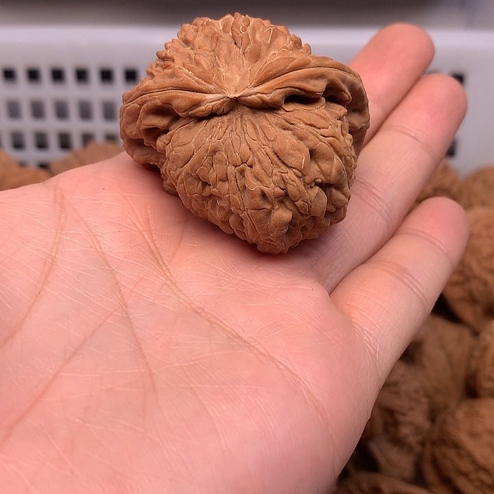 昀***翰文玩核桃吊坠文玩核桃