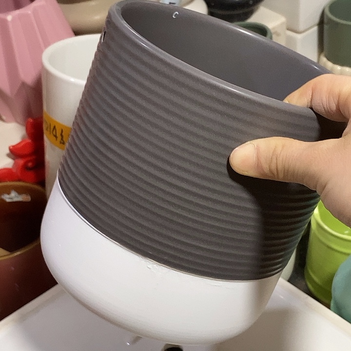 陶盆有孔 瑕疵针孔漏釉介意勿拍外口 15外高16