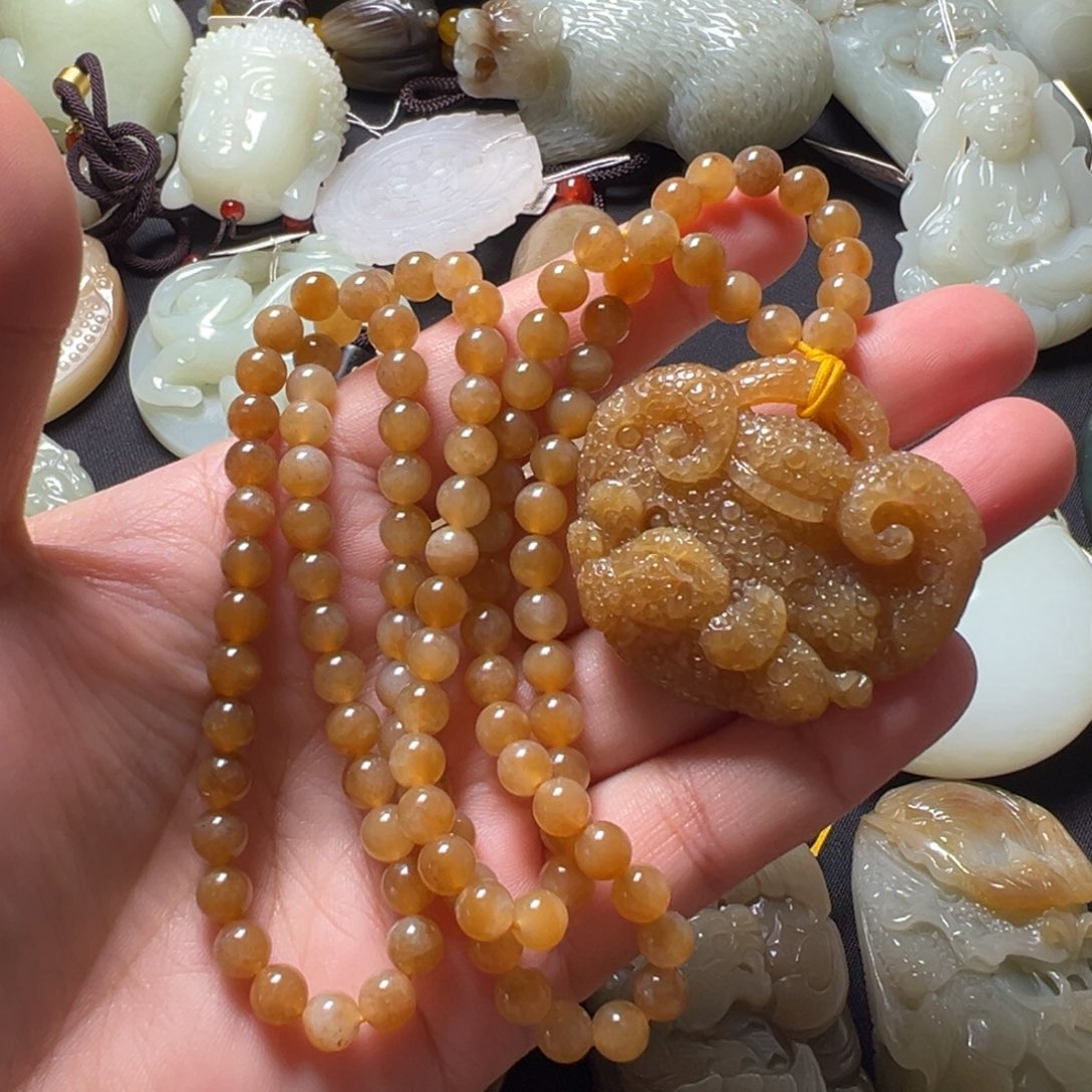 和田玉未镶嵌颈饰