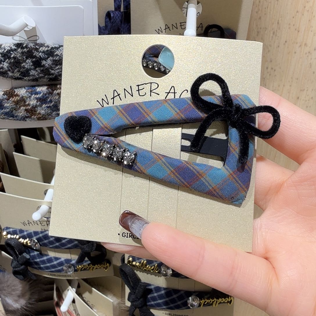 皮质铁合金格子三角蝴蝶结，拜拜22