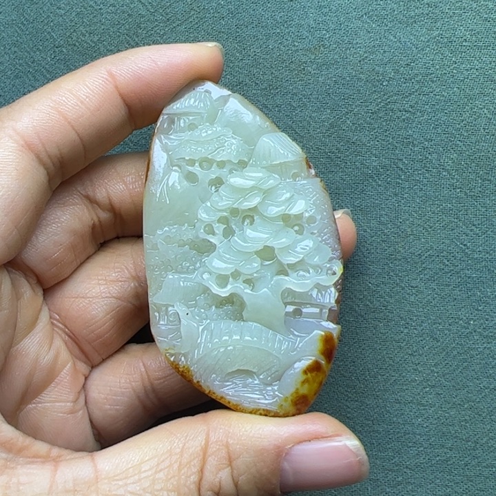 和田玉把件未镶嵌江***纷