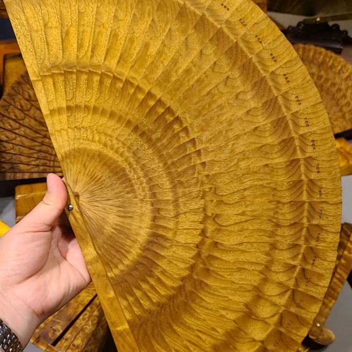 莎***A扇子24小叶桢楠金丝楠木苏扇