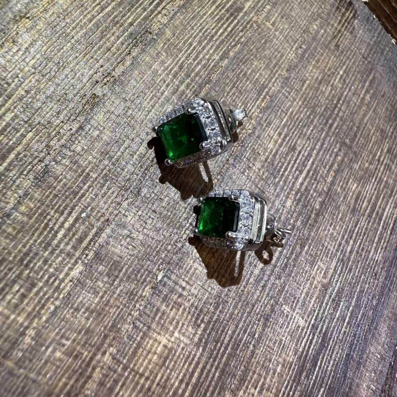 【国检证书+运费险】收藏级祖母绿吊坠耳钉-B190