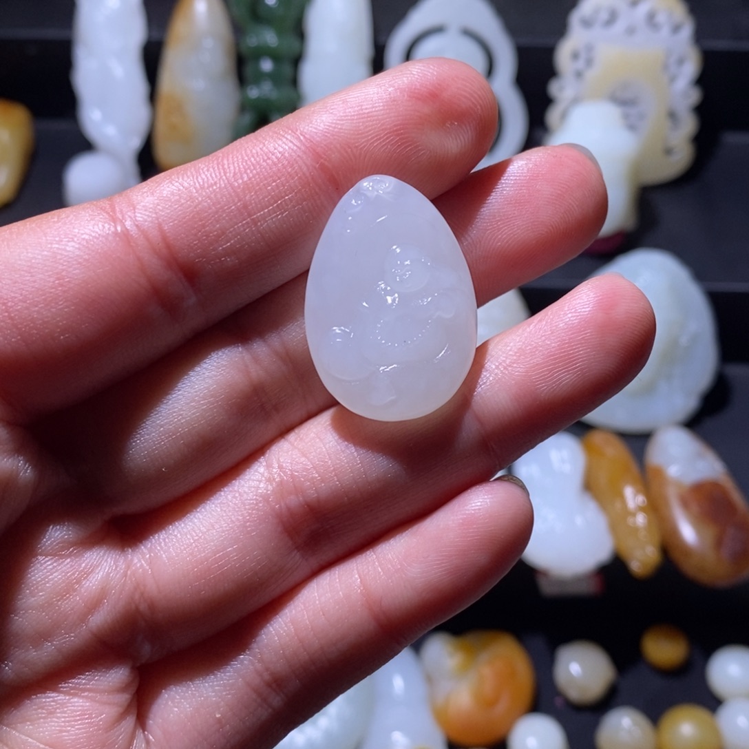 和田玉未镶嵌颈饰