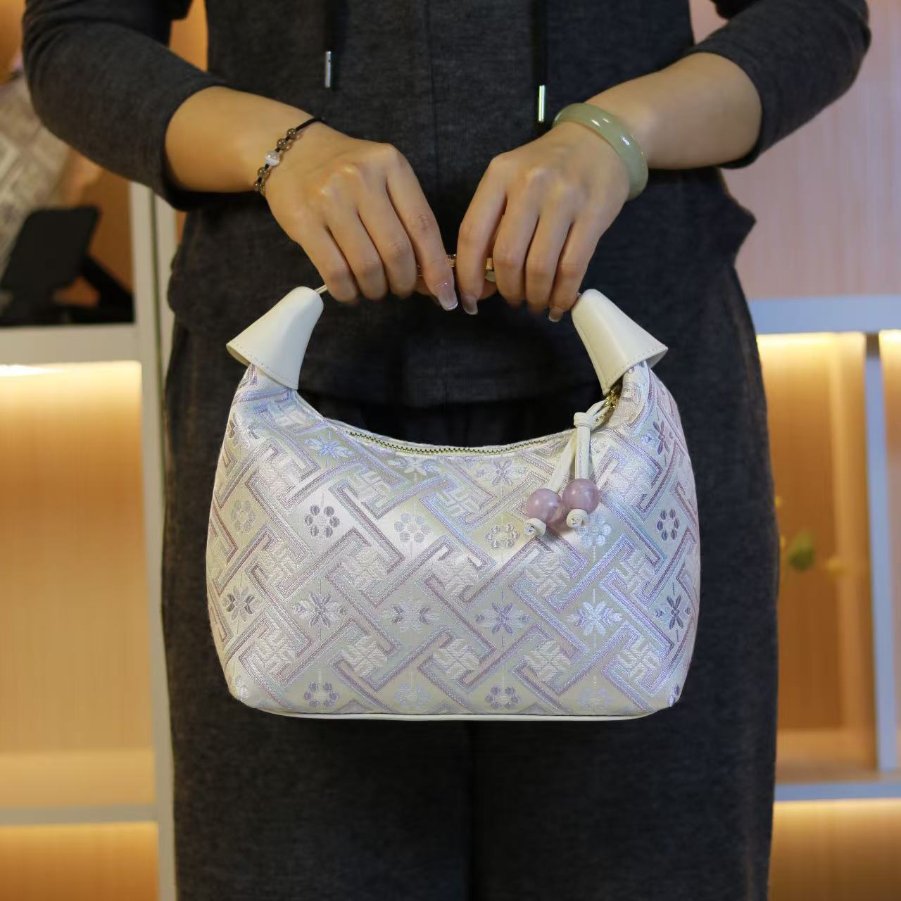 广西非遗壮锦包腋下包民族风女士手提单肩斜挎包高级轻奢时尚小众