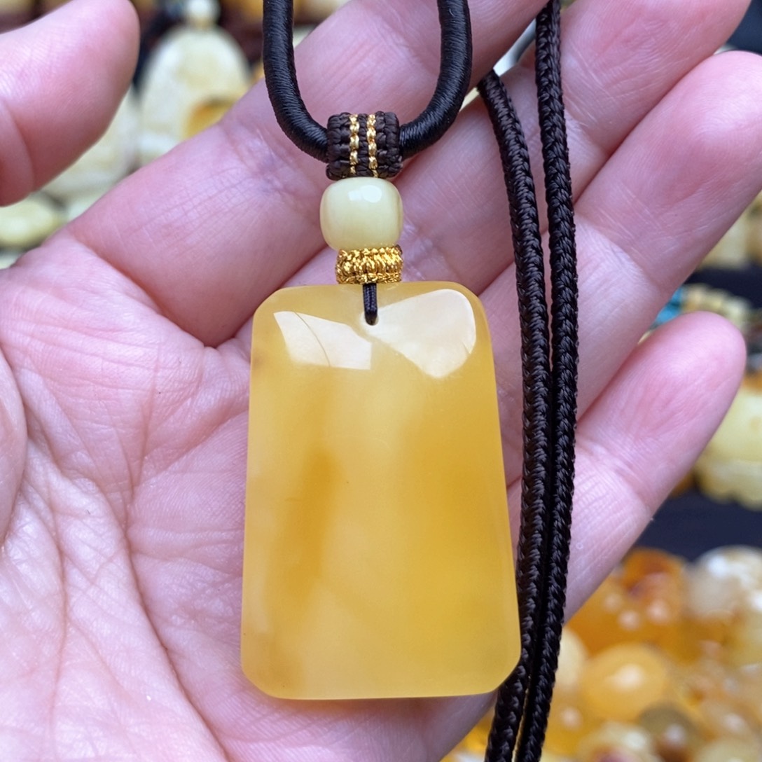 蜜蜡套链未镶嵌天然俄料鸡油黄蜜蜡无事牌吊坠毛衣链