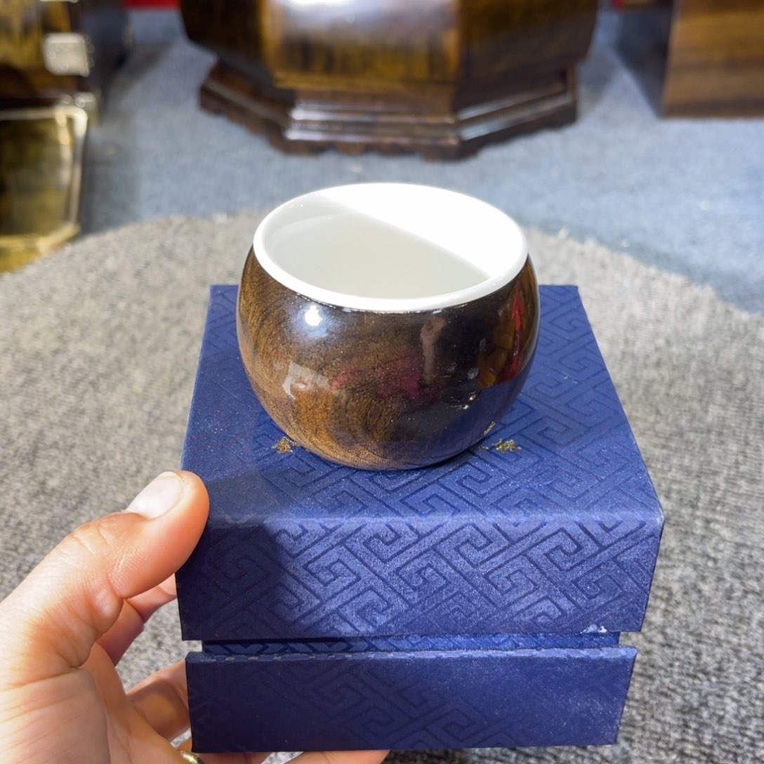 乌木类成套家具主人杯