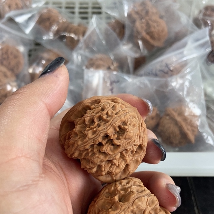 吊坠文玩核桃龙洞玉