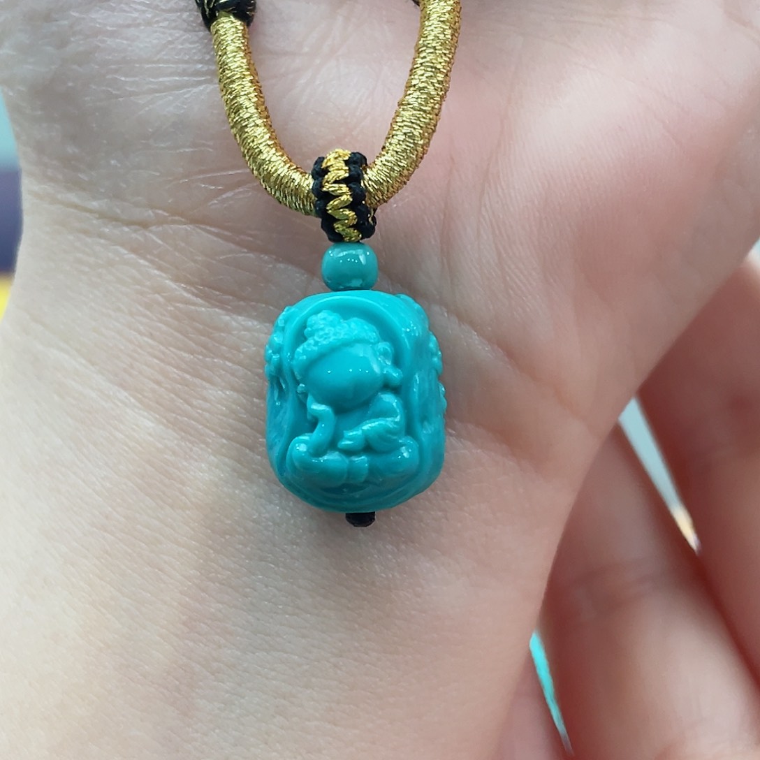 绿松石颈饰未镶嵌