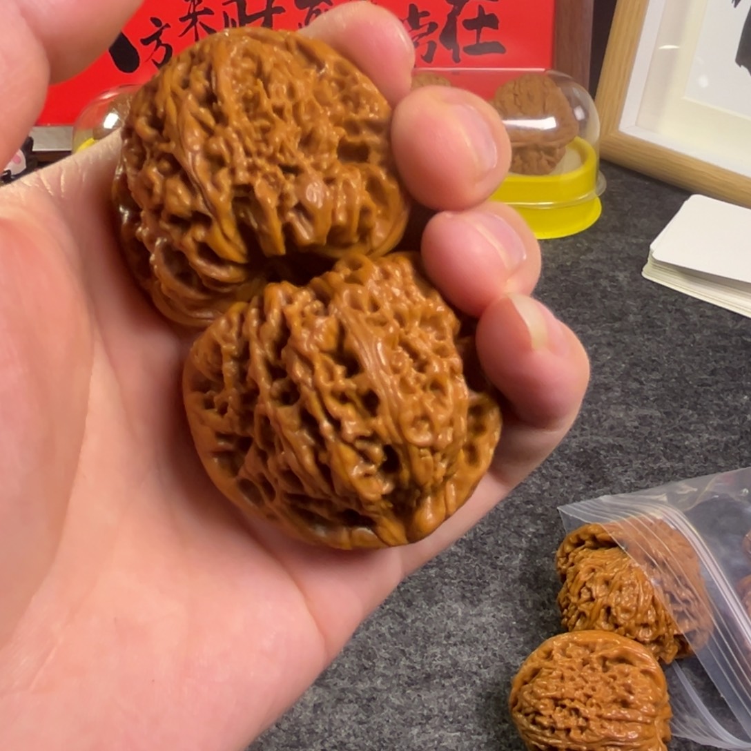 摄***！文玩核桃把件南疆