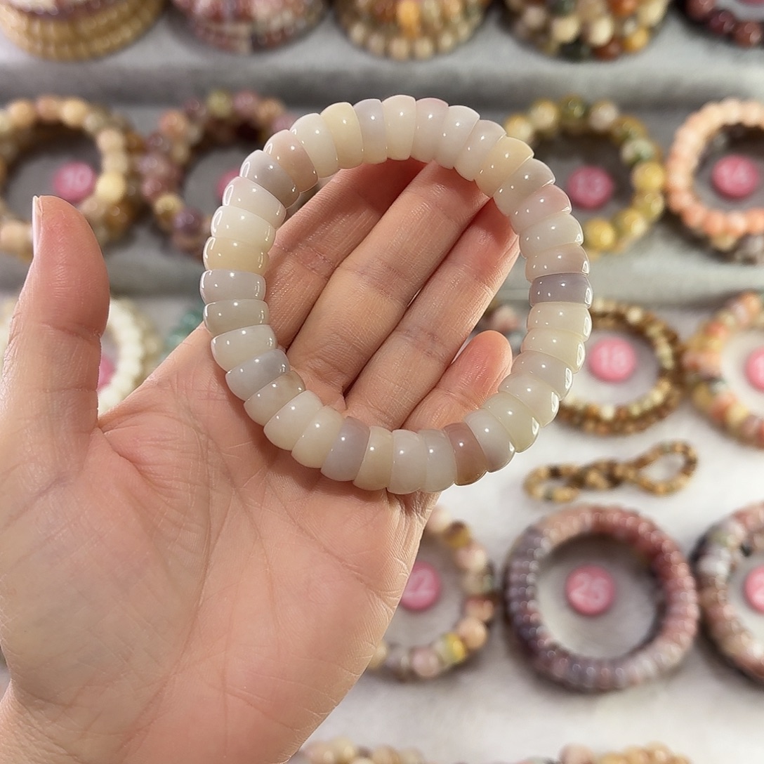 ****）吊坠菩提根/象牙果