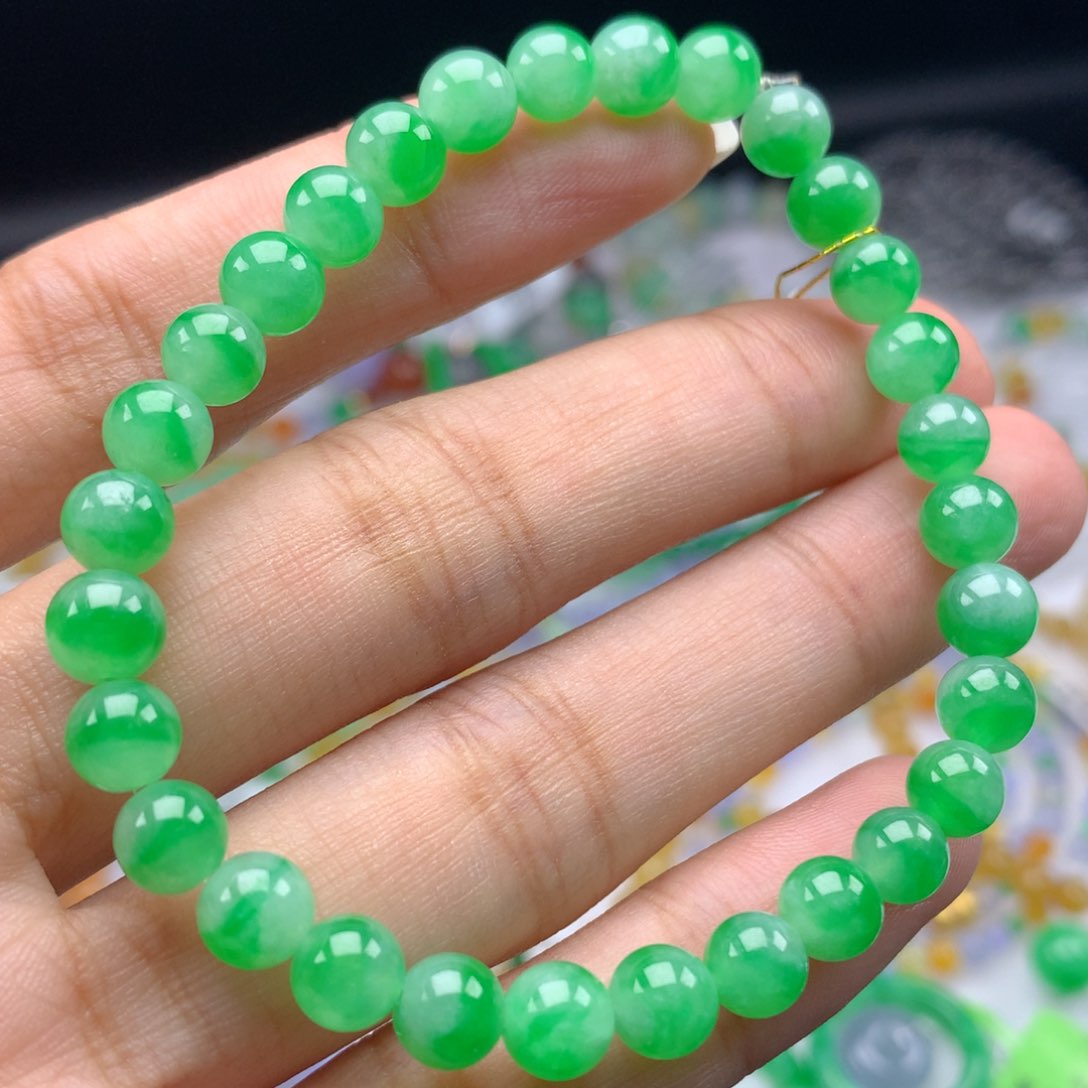 翡翠手链未镶嵌卡