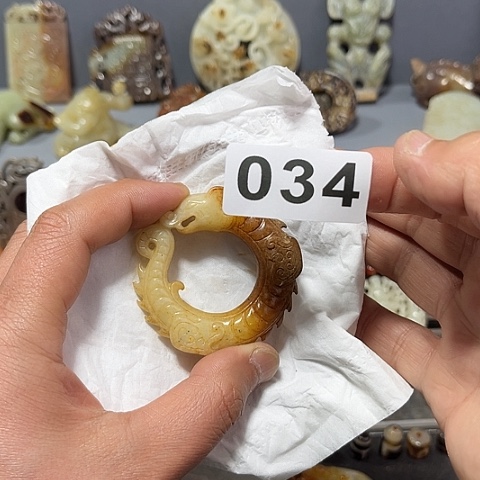 摆件瓷器制作过程是根据材料制作材料