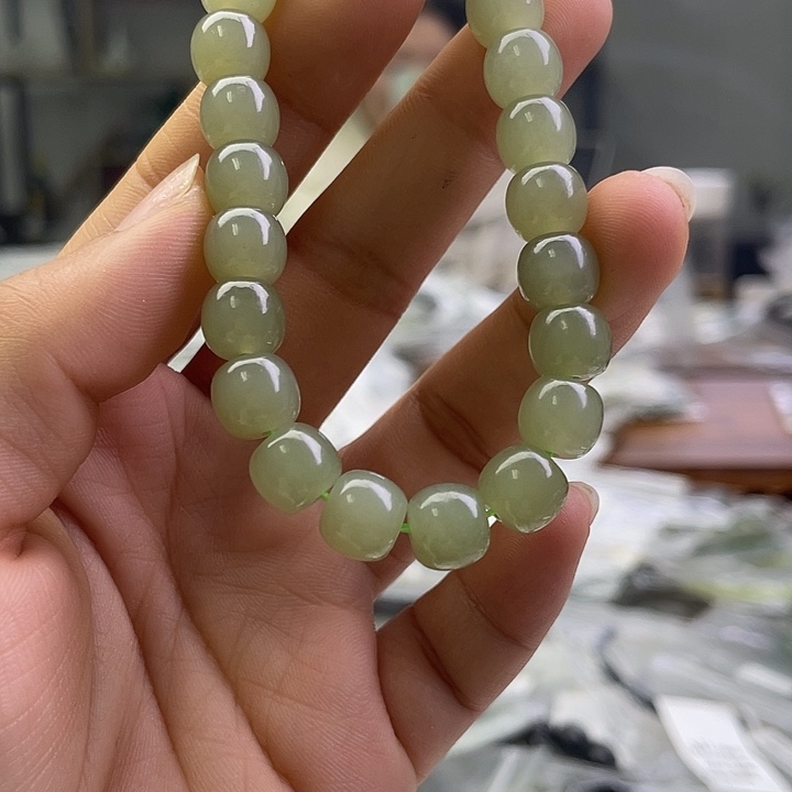 和田玉未镶嵌手串