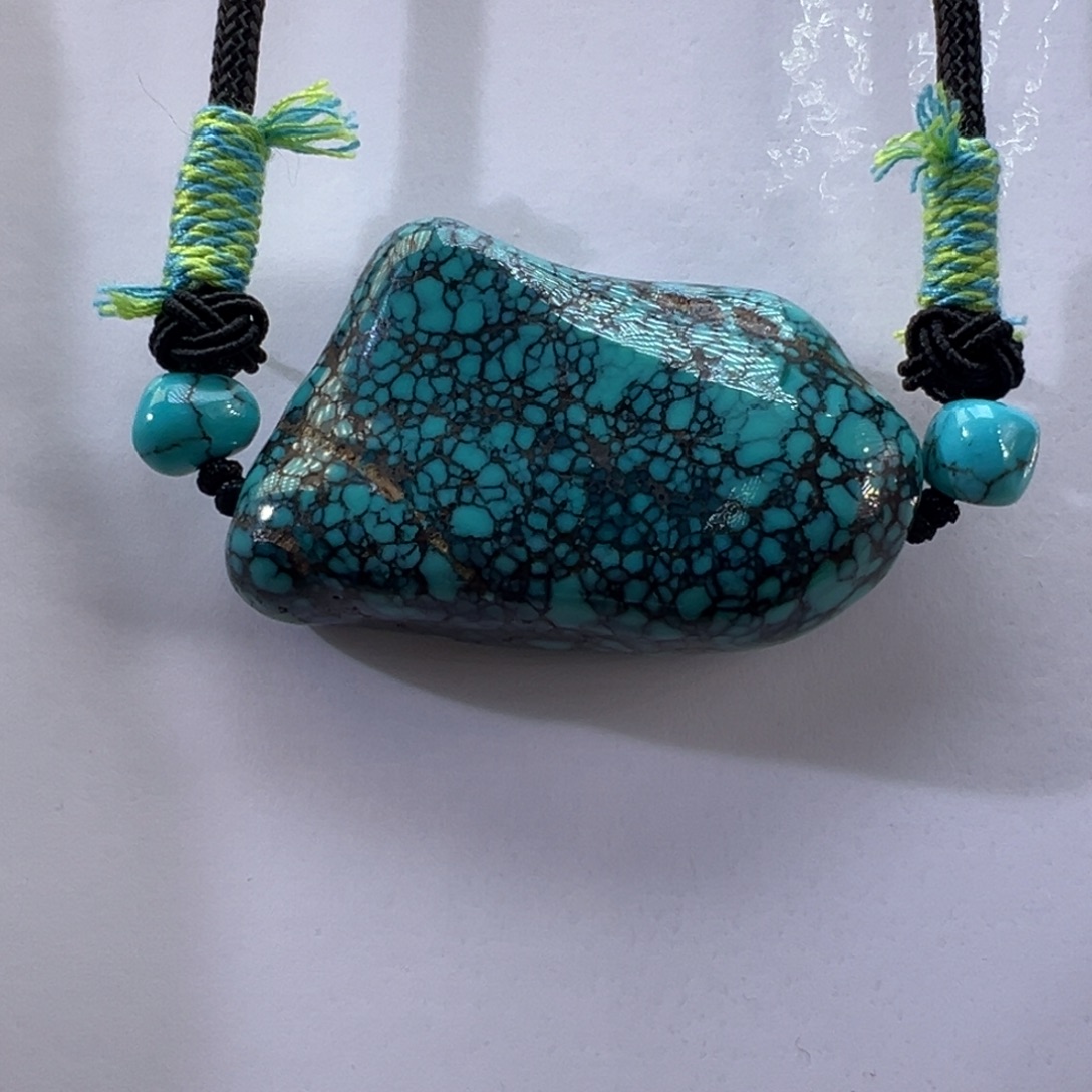 绿松石未镶嵌挂件