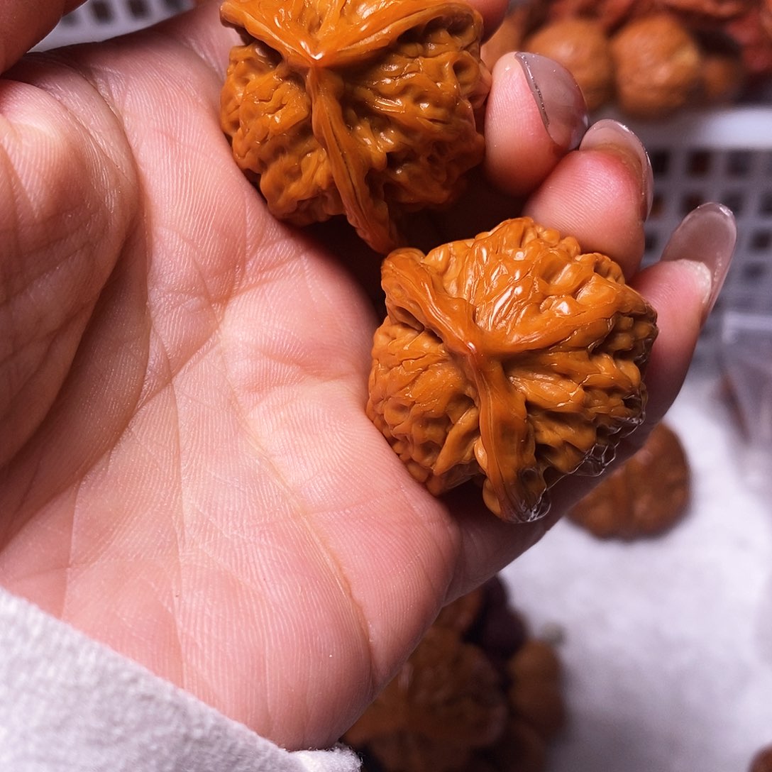 吊坠文玩核桃小三棱34