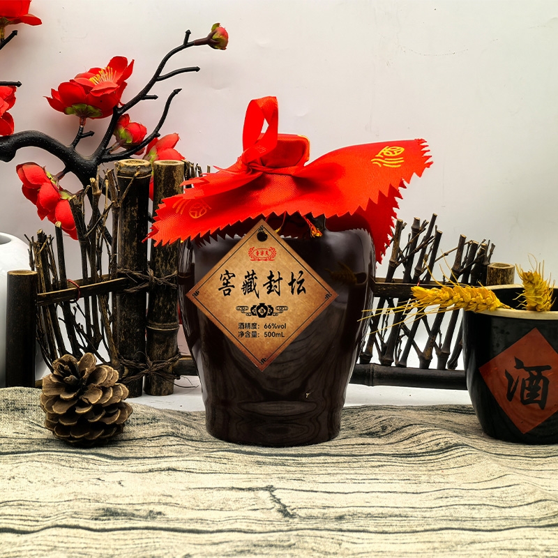 香半天压池酒固态发酵五粮酿造66度500毫升陶瓷坛福利款66度500