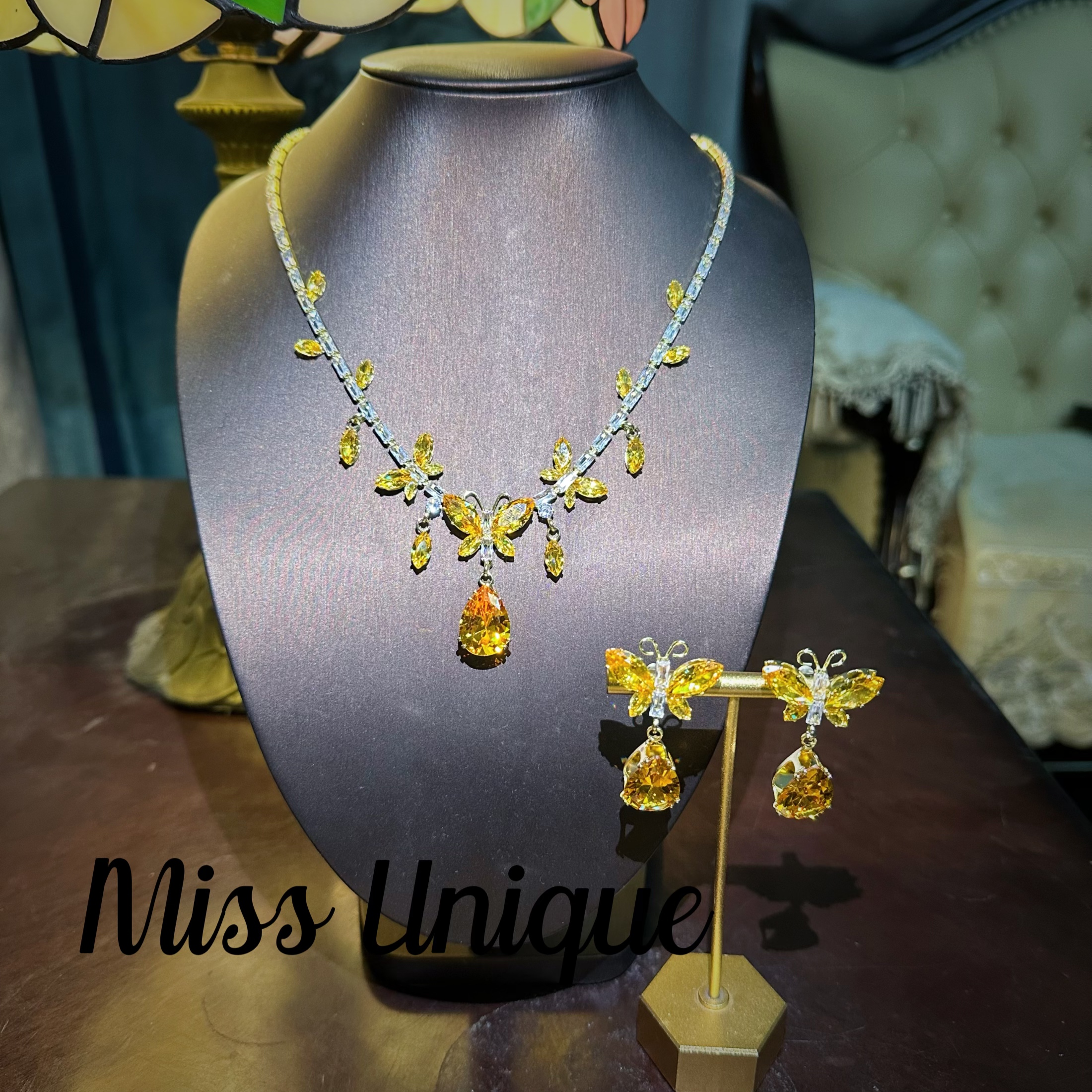 S6812黄色小蝴蝶项链套装