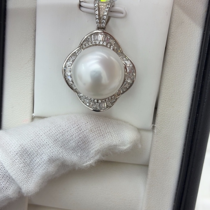 银S925镶嵌海水珍珠颈饰