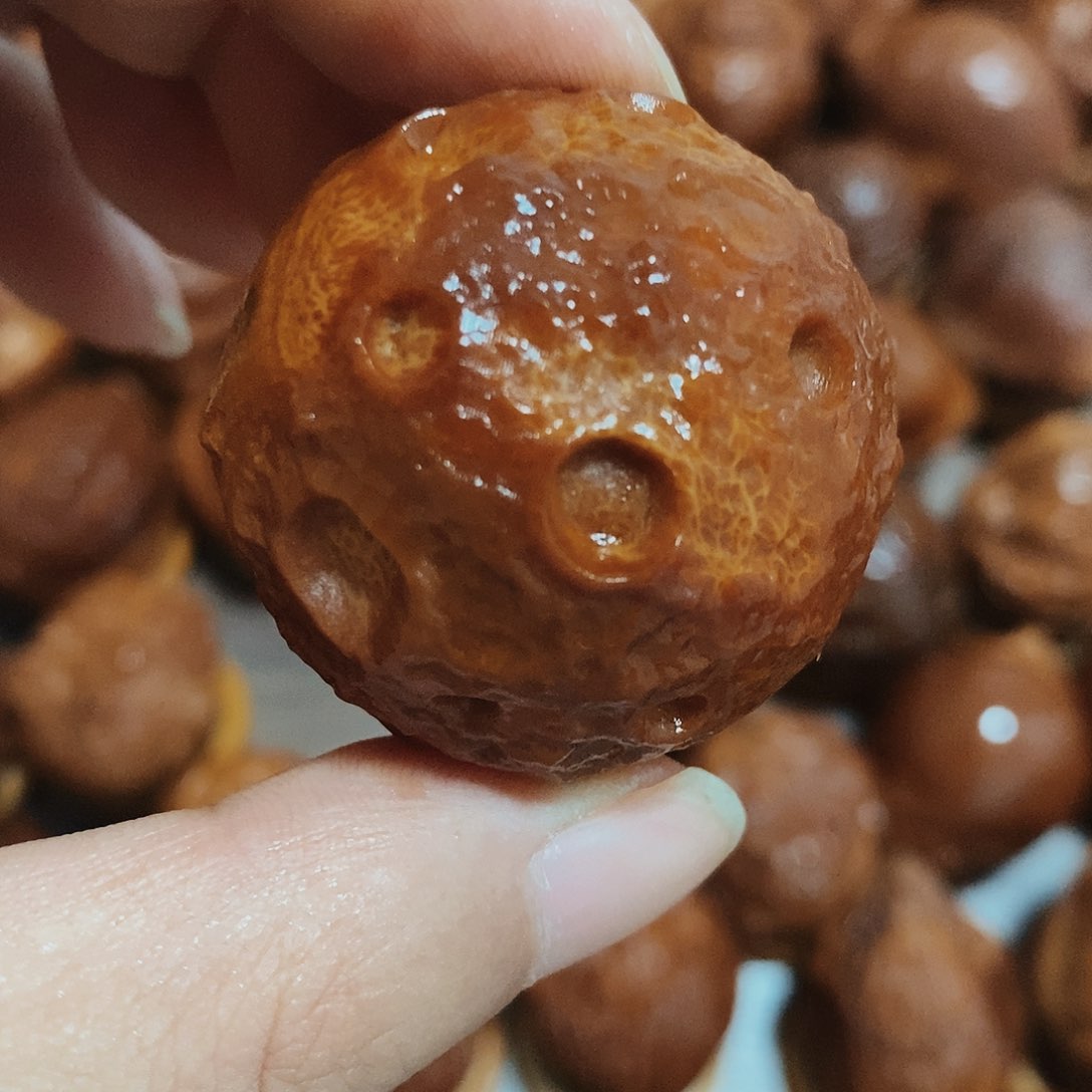 橄榄核把件月球表面单颗