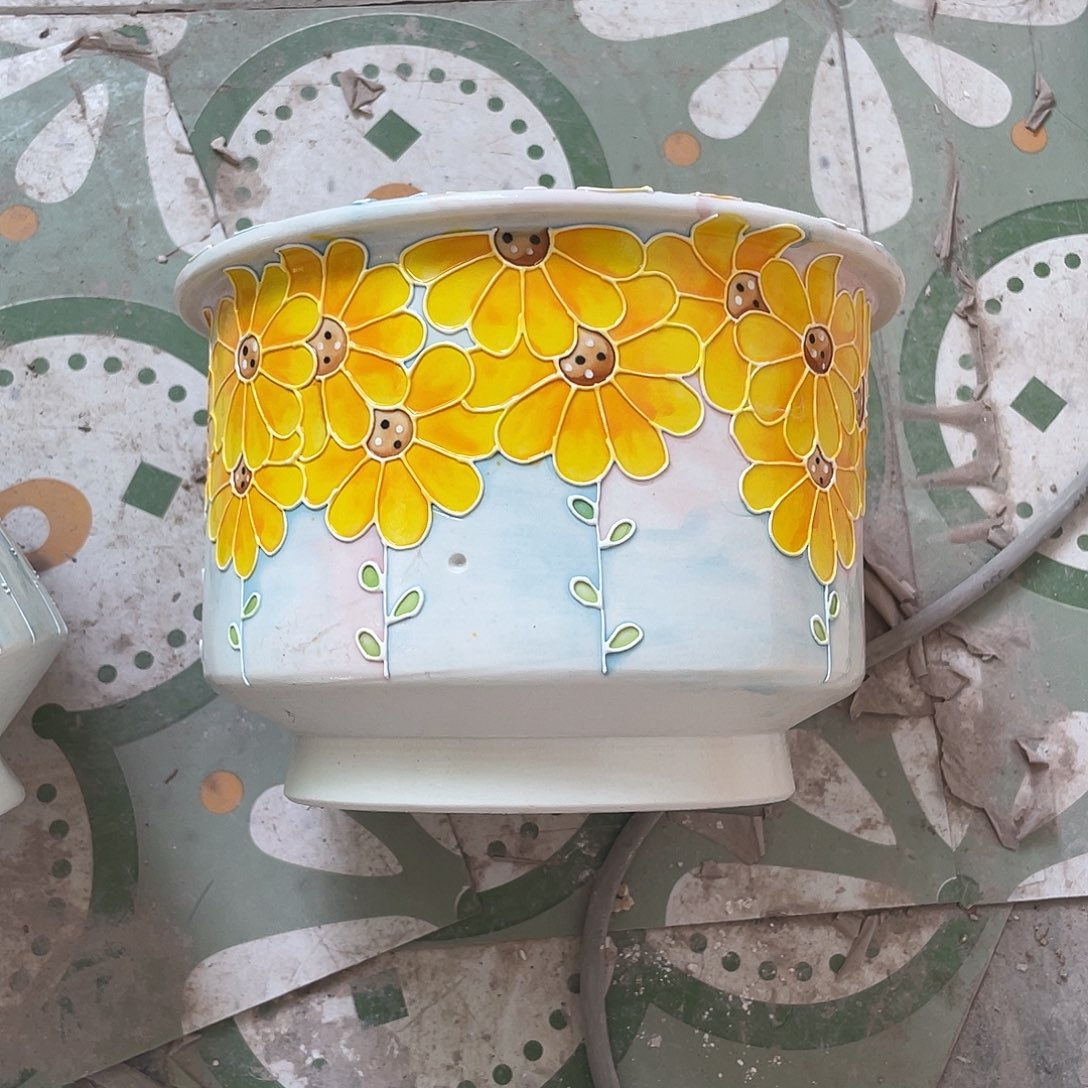 用***2白泥手绘多肉花盆瑕疵