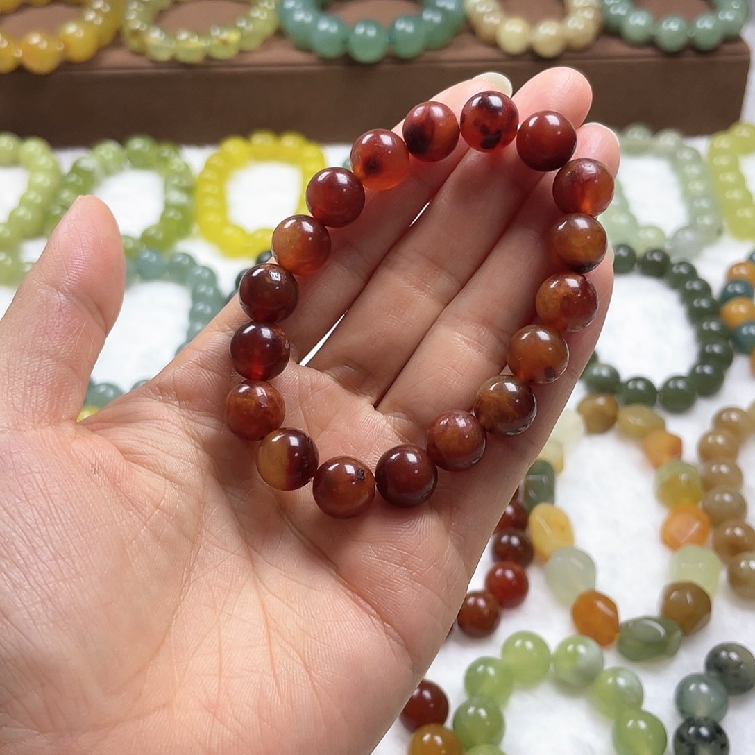 蛇纹石玉手串未镶嵌