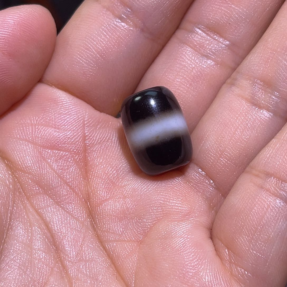 玛瑙/玉髓颈饰未镶嵌笑**花