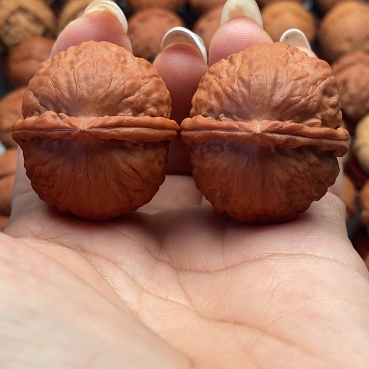 核桃精品文玩核桃手捻玲珑元宝