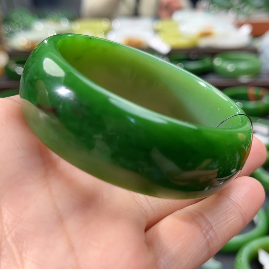 和田玉（碧玉）手镯未镶嵌