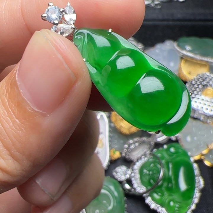 翡翠18K金镶嵌吊坠(不含链)