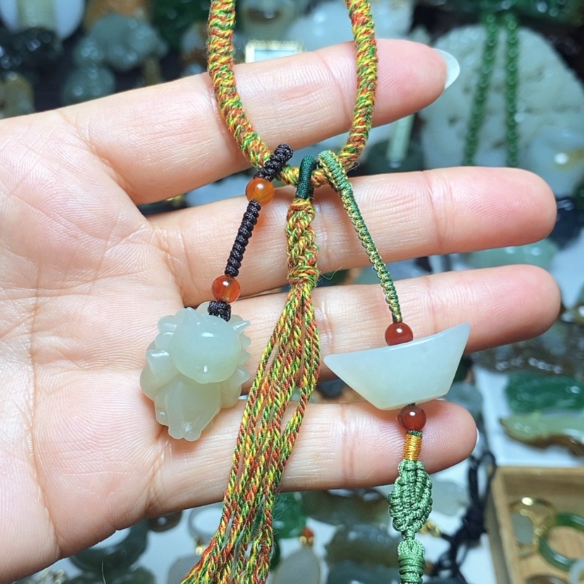 【闪购商品】和田玉颈饰未镶嵌