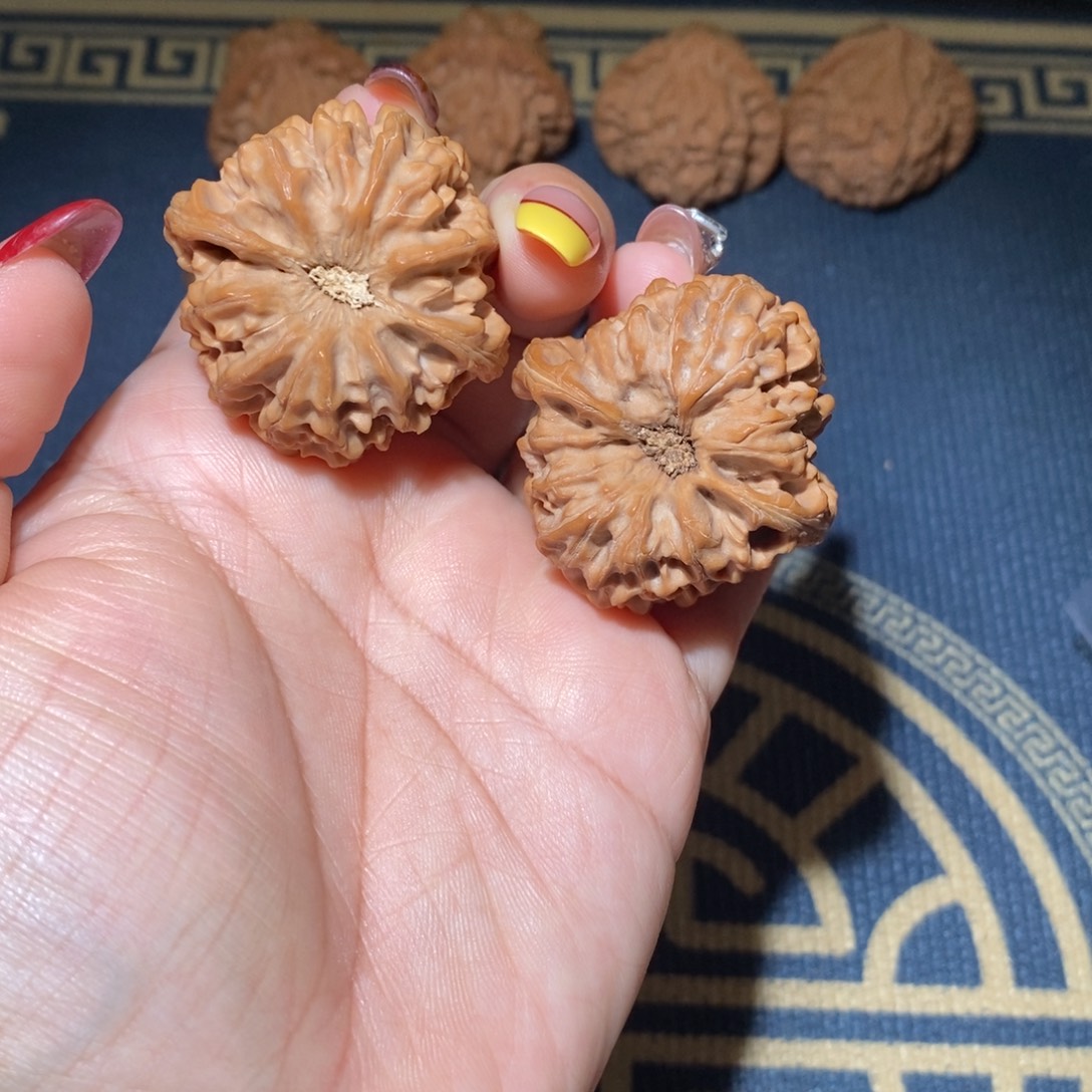 吊坠文玩核桃40尺龙门涧