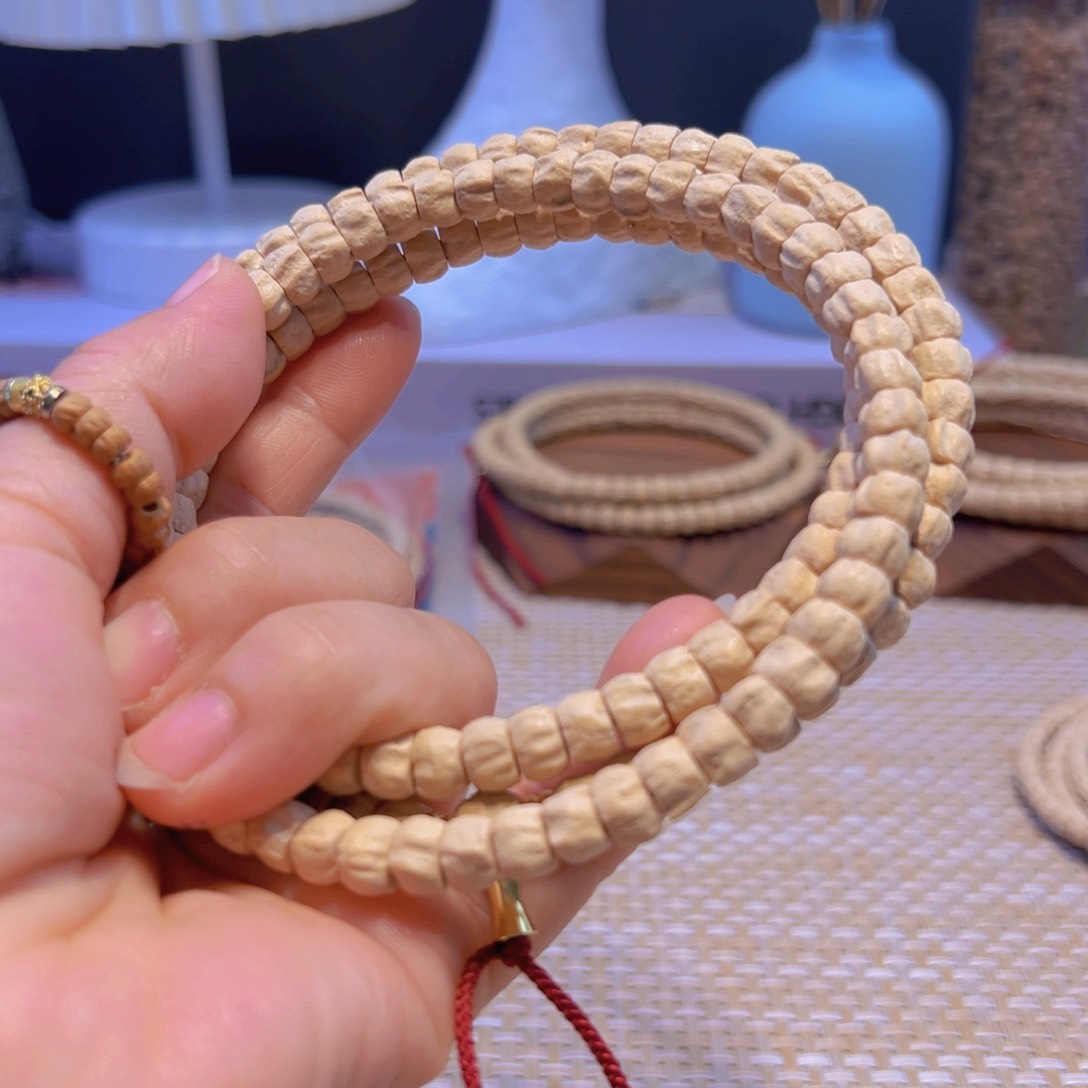 柏香籽/百香籽吊坠老*鬼