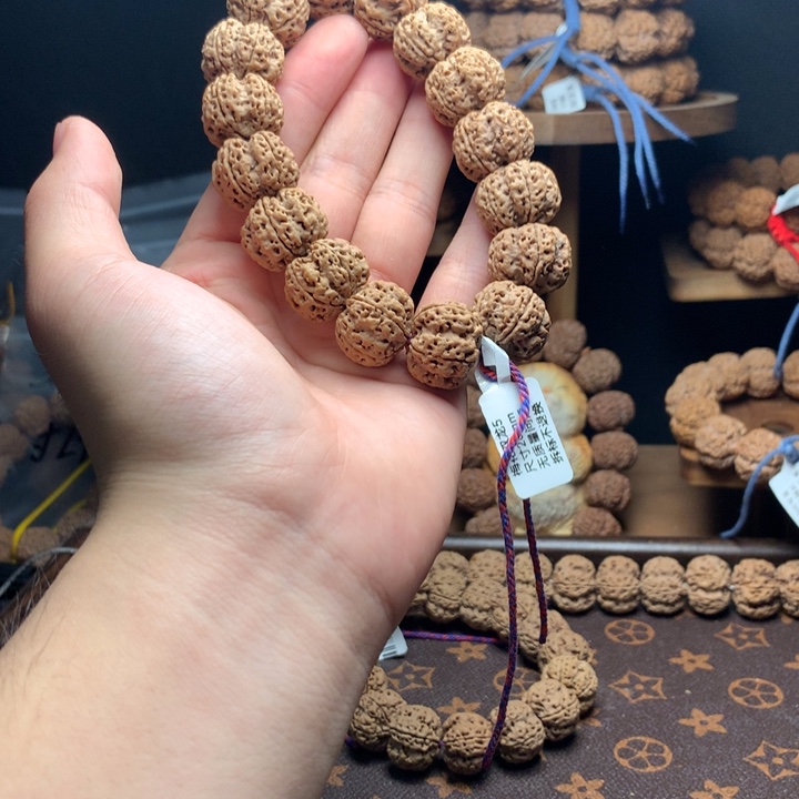 吊坠金刚菩提古龙蜂窝梅花双龙精品20mm